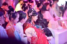 玉田汉服模特兼职(想做汉服模特去哪里找)