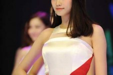 玉田成都特大模特兼职**(成都服拆模特兼职是实的吗)