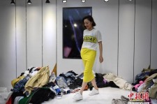 玉田兼职模特试衣服(兼职做试衣模特好吗)