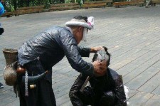 玉田欲带老伴游遍中国(带着老伴去旅游)