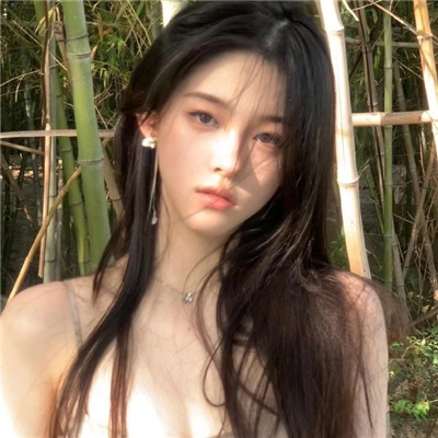 玉田与商务伴游共进晚餐，愉快的营业会谈起头了