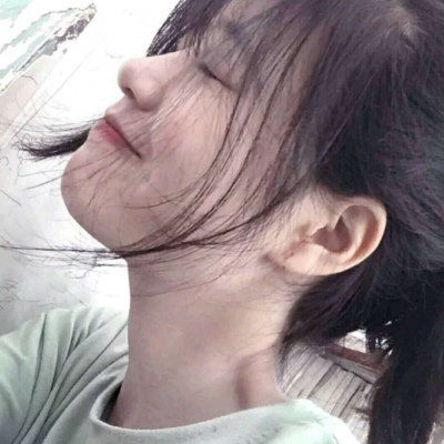 玉田伴游女生烟雨蒙蒙的资料