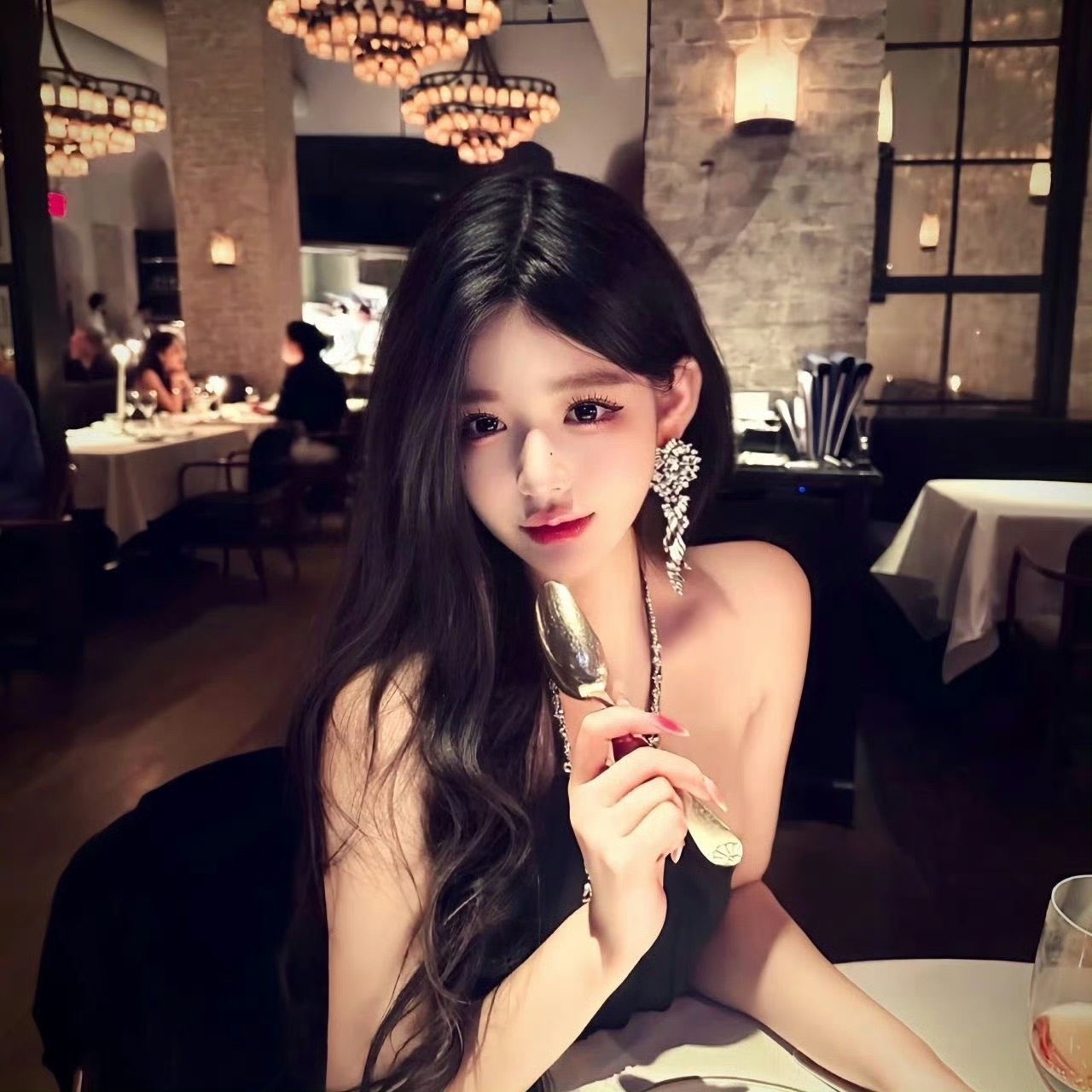 玉田伴游女生蓝盈盈的资料