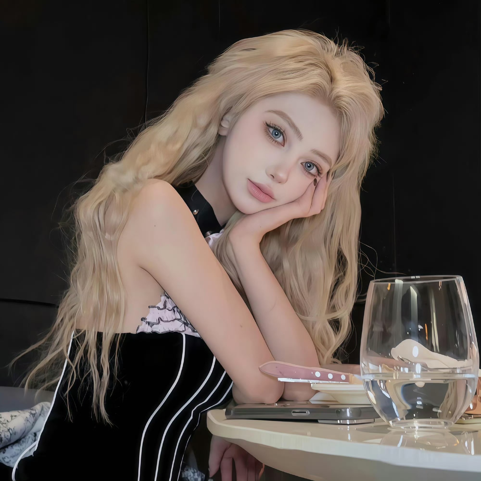 玉田伴游女生晨露的资料
