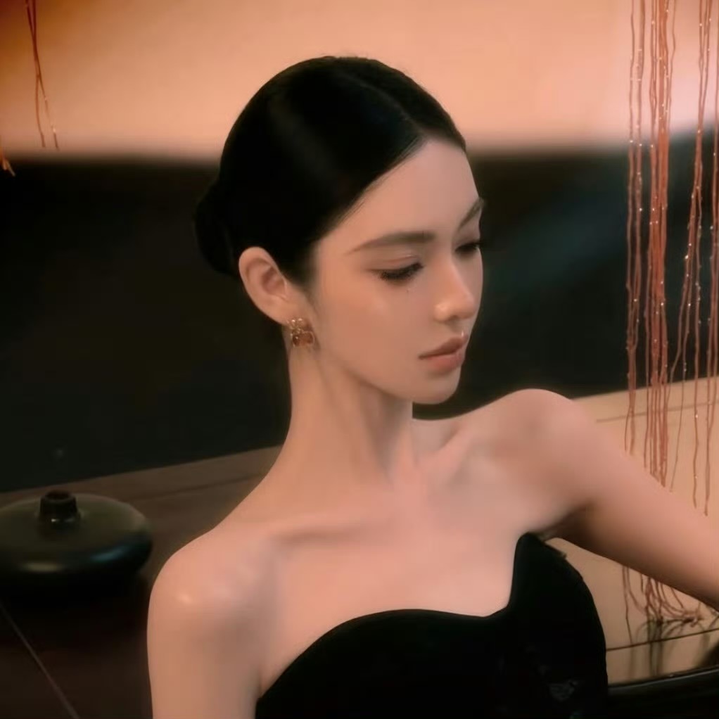 玉田伴游女生 | Emily的资料